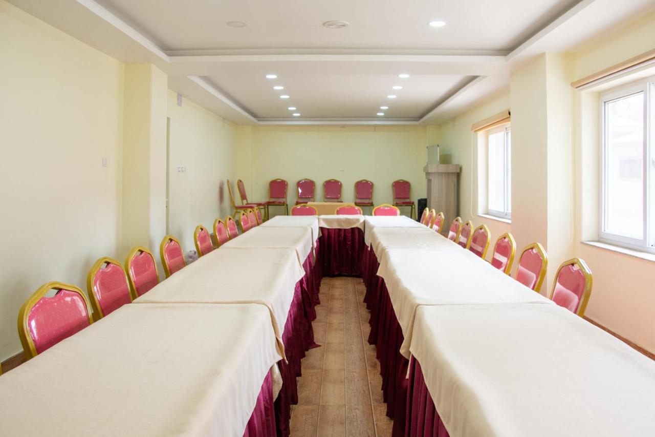 Hotel Elegant Pokhara Zewnętrze zdjęcie