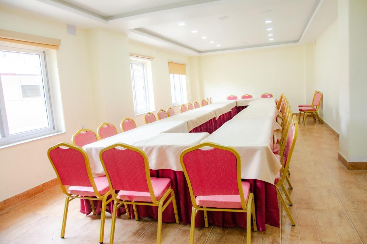 Hotel Elegant Pokhara Zewnętrze zdjęcie