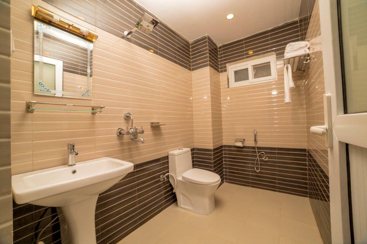 Hotel Elegant Pokhara Zewnętrze zdjęcie